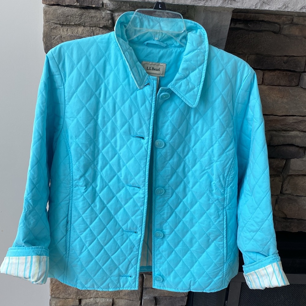 L.L. Bean light weight Quilted Jacket Size Medium Petite